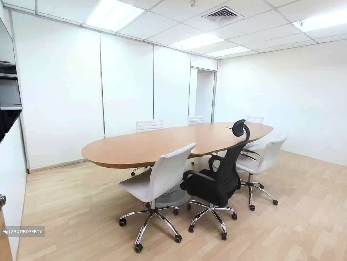 Sim Lim Tower (D8), Office #532993311